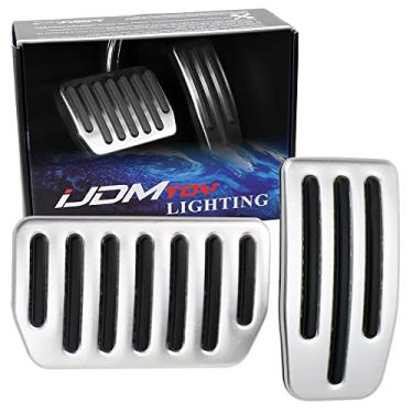 Imagem de iJDMTOY Conjunto de 2 peças de capas de pedal de freio e acelerador de alumínio prateado compatível com Tesla Model S de 2012 e Tesla Model X de 2015