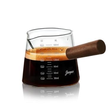 Imagem de Joeyan Copo medidor de vidro de 170 g com bicos duplos, copos de café expresso borossilicato com cabo de madeira, jarra de espuma tripla de leite para café e chá da Claer