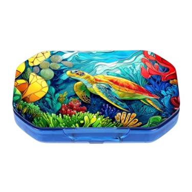 Imagem de Esta caixa de comprimidos portátil colorida com padrão de tartaruga marinha de recifes de corais pode ser colocada em um bolso ou carteira para armazenar vitaminas, medicamentos, óleo de peixe