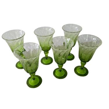Imagem de Jogo de Taças 6 Peças Acrílico 310ML Detalhes Bolhas Degradê para Bebidas Verde Entrecasa