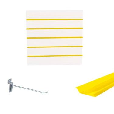 Imagem de Painel Canaletado Branco em Mdf 0,61 x 0,61m com Perfil Pvc Amarelo e 