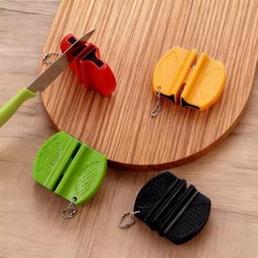 Imagem de Afiador de facas portátil com slots finos grossos predefinidos, chaveiro compacto amarelo para facas de bolso de filete, 1 pacote
