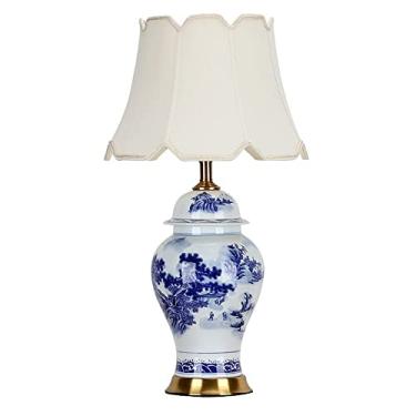 Imagem de Abajur de mesa em porcelana azul e branca com esmalte cerâmico, estilo oriental, modelo jarro de gengibre, ideal para quarto ou mesa de cabeceira. Abajur tradicional art déco, todo em cobre,