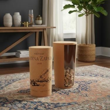 Imagem de Banco Puff Banqueta Porta Rolha de Vinho - Catena 58cm de Altura, Suporta até 150 kgs, Decoração para Sala, Escritório, para Amantes de Vinho e Sommelier.