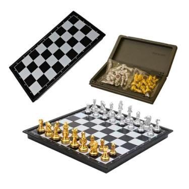 Imagem de Jogo de Xadrez Magnético Tabuleiro Portátil 32x32cm com Peças Douradas e Prateadas Plástico Imantado Ideal para Viagens