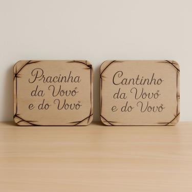 Imagem de Placa Decorativa de Madeira Pirografada Personalizável para Avós com Suporte em Couro Amadeirado Artesanal