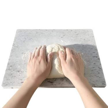 Imagem de DACHUN Tábua de corte de granito preto natural 40 x 50 cm, com pés antiderrapantes, para massa de bolo, placa de pastelaria de pedra... (cinza com manchas vermelhas, 50 x 40)