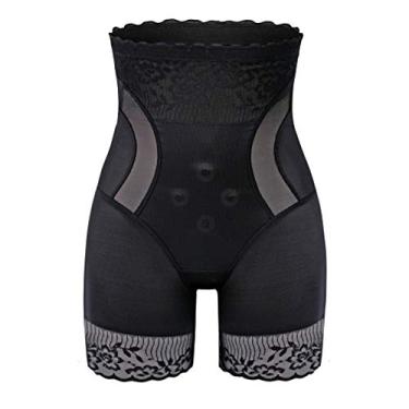 calça preta com suspensório