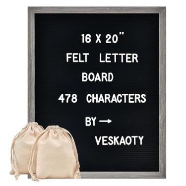 Imagem de Quadro de cartas de feltro com 478 letras, números e símbolos - Quadro grande de mensagens mutável de 40,6 x 50,8 cm com gancho de suporte de parede de moldura de madeira, 2 bolsas de lona, suporte de