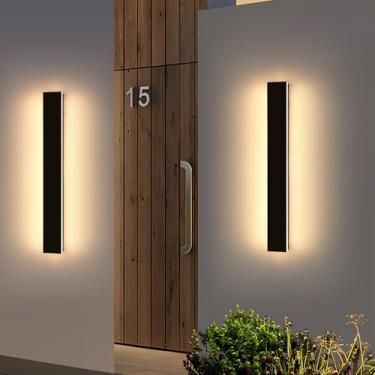 Imagem de Daoseolo Pacote com 2 lâmpadas externas montadas na parede, arandela externa longa preta moderna de 79,8 cm, 3 CCT 3000K/4500K/6000K, 31W, iluminação de varanda à prova d'água IP65 para pátio, quintal