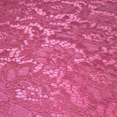 Imagem de Rolo 3 Metros Renda Suiça Forrada 95% Poliéster 5% Poliamida - tecidos