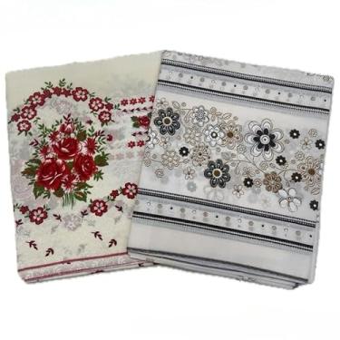 Imagem de Kit com 2 Toalhas de Mesa com Forro - 4 Cadeiras, Estampas Variadas, Protetora e Elegante para Casa