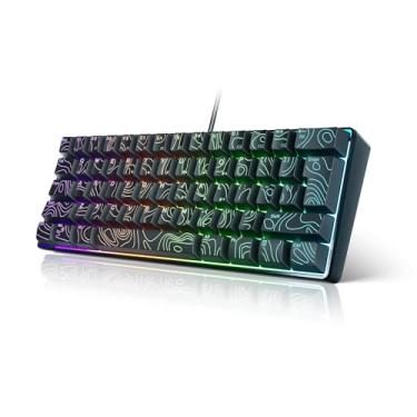 Imagem de 7KEYS Mini teclado 60% para jogos, sensação mecânica com luz de fundo RGB, 60% teclado com fio antighosting, teclas pretas e brancas, portátil ultra compacto para computador de escritório/PC/MAC