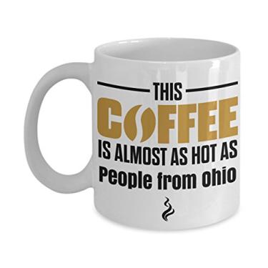 Imagem de Caneca de café Divertida This Coffee is Qumost as Hot as People from Ohio