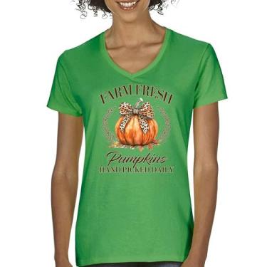 Imagem de Camiseta feminina gola V Farm Fresh Pumpkins outono aconchegante estação do labirinto de milho festival dia de ação de graças peru outono linda camiseta, Verde, P