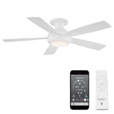 Imagem de Ventilador de teto WAC Smart Fans Odyssey para ambientes internos e externos, 5 lâminas, montagem embutida para casa inteligente, 132 cm, branco fosco com kit de luz LED de 3000 K e controle remoto