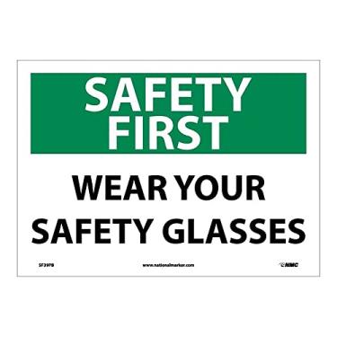 Imagem de National Marker SF39P Placa "Safety First, Wear Your Safety Glasses", vinil PS, 17,8 cm x 25,4 cm