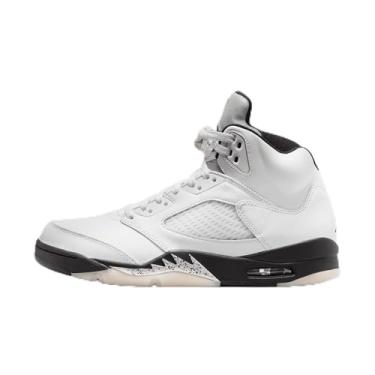 Imagem de Tênis masculino Air Jordan 5 retrô branco e preto (DD0587-110, branco/vela/prata metálico/preto), Branco/Vela/Prata Metálica/Preto, 46