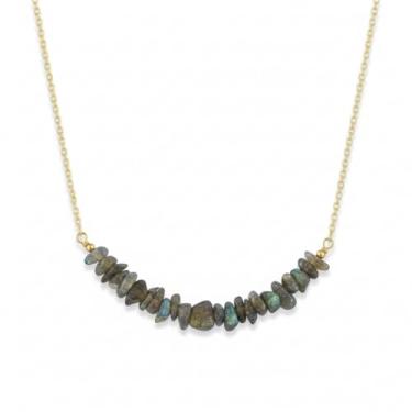 Imagem de Gem O World Colar feminino com barra lisa de peridoto natural | Pedra do mês de agosto, joia de cristal de cura minimalista delicada | Corrente de freio banhada a prata 40,6 cm + 5 cm, Regular, Metal