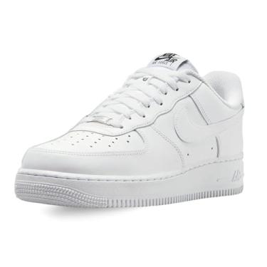 Imagem de Nike Sapatos femininos Dunk Low, White/White/White, 38 BR