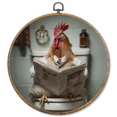 Imagem de Pugwak Impressões engraçadas de decoração de parede de banheiro de galinha redonda, arte em tela de galo de fazenda rústica emoldurada, leitura de galinha no banheiro, decoração de pendurar na parede