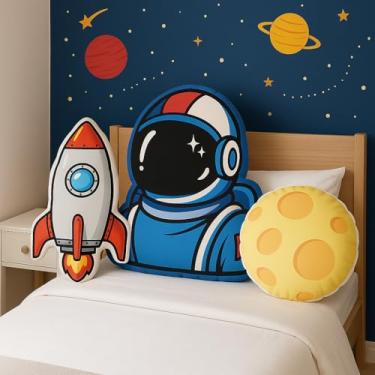 Imagem de Conjunto de 3 Almofadas Decorativas Infantis com Tema Espacial, Astronauta, Foguete e Lua, Coleção Universo para Quarto Infantil