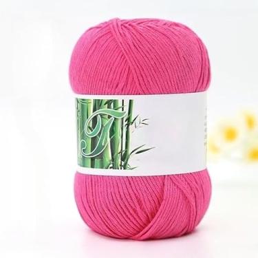 Imagem de Bola de fio de fibra de bambu de três fios, fio macio adequado para projetos de tecelagem e crochê, fazer cachecóis, suéteres (vermelho rosa claro)