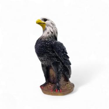 Imagem de Ornamento escultura águia de 36 cm — Ornamento escultura adequado para residências, escritórios ou salas de estar, decoração moderna, fabricado em resina resistente.
