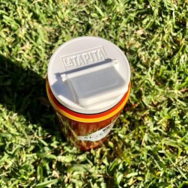 Imagem de Kit 2 tampas para lata de bebida, reutilizável, sujeiras por fora, gás