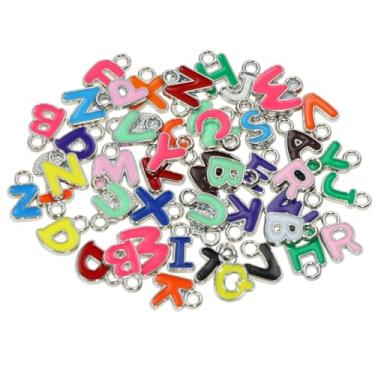 Imagem de Tupalizy Mini pingentes de letras esmaltadas do alfabeto pingente de metal colorido A-Z para pulseiras, colares, joias, chaveiros, copos, artesanato, acessórios, lembrancinhas de festa, 10mm, liga