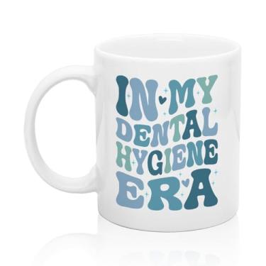 Imagem de XQLZY Caneca de café engraçada In My Dental Hygiene Era, caneca de escritório dentista, presentes de formatura para dentistas, estudantes de odontologia, presente de aniversário para homens e mulheres
