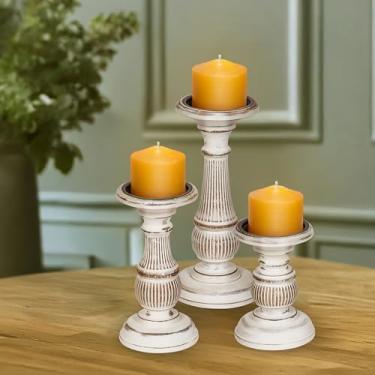 Imagem de DEVLA Suporte de vela para vela de pilar, conjunto de 3, castiçais de madeira de fazenda, suporte de vela de madeira rústico, vintage pequeno, médio e grande castiçais de madeira.