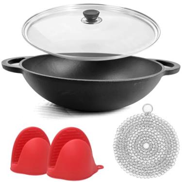 Imagem de MXWLEIEL Frigideira de ferro fundido temperado – Frigideira Wok de fundo redondo com alças auxiliares, tampa de vidro temperado, esfregador de ferro fundido, luvas de forno de silicone para fogão