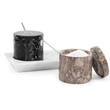 Imagem de Radicaln Adega de sal de mármore com tampa e bandeja recipiente de sal preto e oceânico feito à mão de 7,6 cm, conjunto de 2 potes de tempero para bancada de cozinha, açucareiro ideal