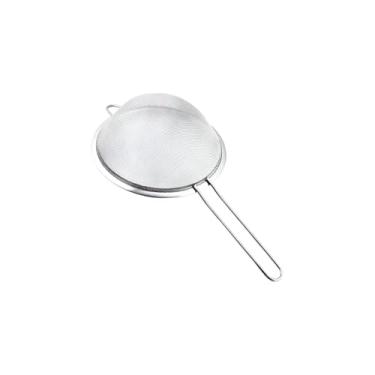Imagem de Peneira de Cozinha em Aço Inox, 18cm de Diâmetro, 32,5cm de Altura, Malha Fina, com Cabo Longo e Apoio Lateral, 70g