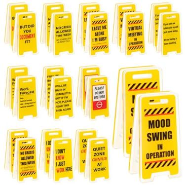 Imagem de GTILE 24 peças de porta-notas adesivas engraçadas, clipes engraçados para homens, mini placas amarelas de acrílico com suporte de notas adesivas para colegas de trabalho, funcionários e chefes