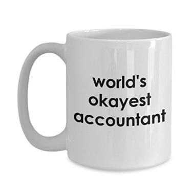 Imagem de Caneca de contador Worlds Okayest - Caneca de café de cacau quente divertido - ideia de de Natal