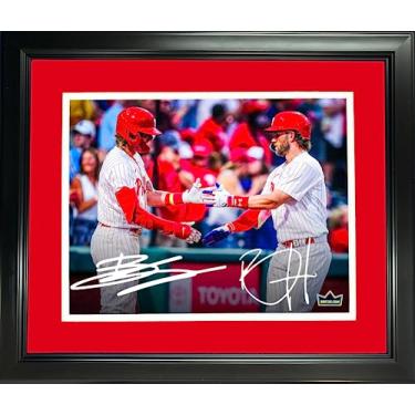 Imagem de Moldura Bryce Harper & Bryson Stott Philadelphia Phillies Dual Fac-símile Gravação a Laser Assinatura Auto 28 x 35 cm Baseball Photo HOFSM Holo
