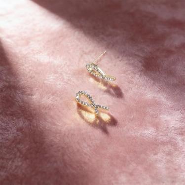 Imagem de Brincos elegantes para mulheres, brincos de diamante de cruz simples para presente diário elegante de joias