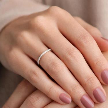 Imagem de Anel Aparador Fino Zircônias Prateado Delicado em Aço Inox Tamanho:16 