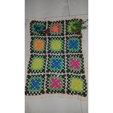 Imagem de Tapete Decorativo de Crochê Artesanal, Passadeira Retangular Colorida, 80x63cm