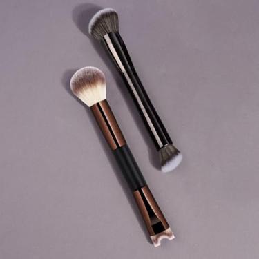 Imagem de 2 pincéis de maquiagem de ponta dupla (pincéis de contorno em forma de U/angulares/angulares) para aplicar base e corretivo, cria um acabamento aerógrafo, feito com cerdas veganas, livres de crueldade