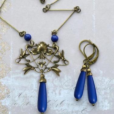 Imagem de Conjunto de brincos e colares elegantes com pingente de contas de vidro azul elegantes para mulheres, adequado para festas, encontros e roupas do dia a dia