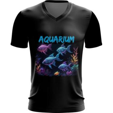 Imagem de Camiseta Gola V Peixes no Aquário Translúcido Fish 2 - Kasubeck Store®