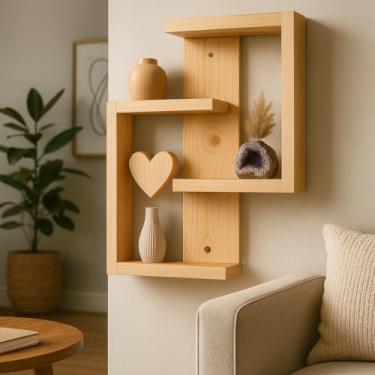 Imagem de Prateleira de Parede em Madeira Natural 50x44cm |Instalação Sem Furos | Flutuante Moderna | Sala Quarto Cozinha | Minimalista | Decoração | Loft Hall – by Ateliê TH Wood Art