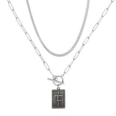 Imagem de MANZHEN Conjunto de colar de cruz com inicial em camadas, corrente de cobra prata com pingente de letra quadrada, gargantilha feminina com fecho de botão, 18 Inches, Metal, Sem Pedra Preciosa