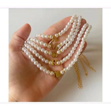 Imagem de Colar de pérolas com inicial Letra Semi Joia Ouro e Prata - Dondocas.B