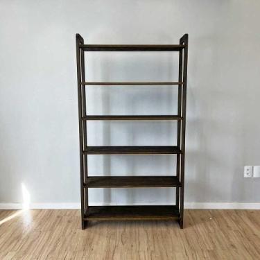 Imagem de Estante 6 Prateleiras de Madeira Pinus Linea Ample Tabaco - ArtFactory