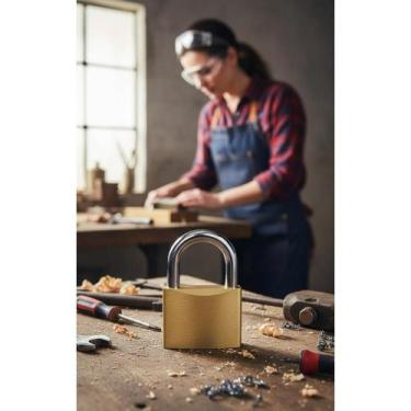 Imagem de Cadeado Latão Maciço 20mm Dourado C/ 2 Chaves Segurança - Congratulati