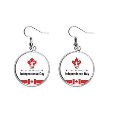 Imagem de Brinco pendente prata com bandeira de folha de bordo do Canadá, joia feminina